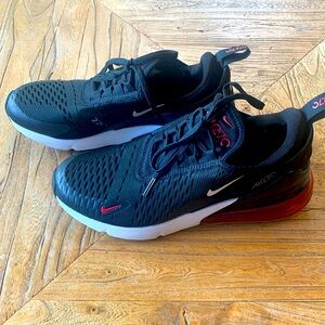 Like New Boys Nike Air 270 Shoes